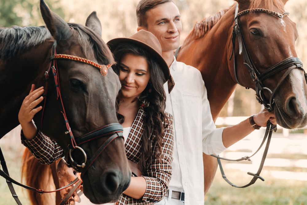 A,Pregnant,Woman,In,A,Hat,And,Her,Husband,In